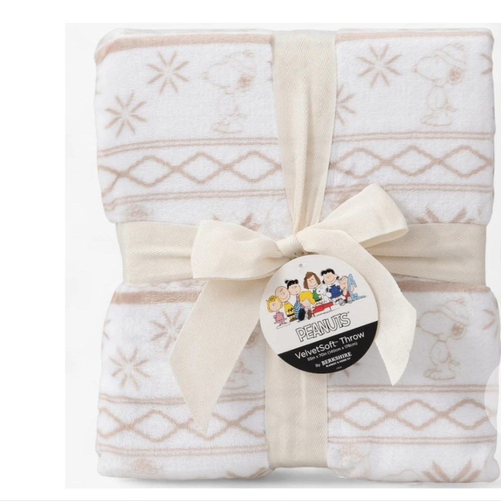 LAST ONE‼️Snoopy Peanuts VelvetSoft Berkshire Blanket Throw Charlie Brown